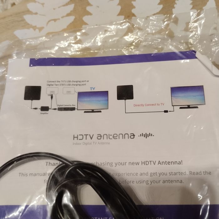 Antena domowa wewnątrz TV