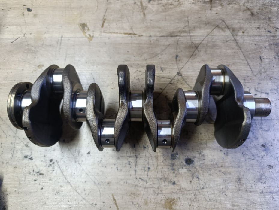 Коленвал колінвал 1.9 DCI F9K F9Q Vivaro Trafic Laguna Scenic Megane