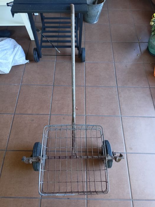 Wózek ogrodowy transportowy