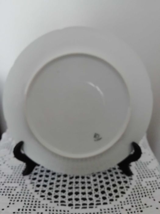 Prato antigo em porcelana da Electro Cerâmica do Candal