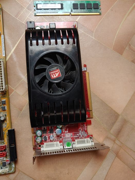 Продам материнскую плату Asus P5K SE/EPU,и др.комплектующие.