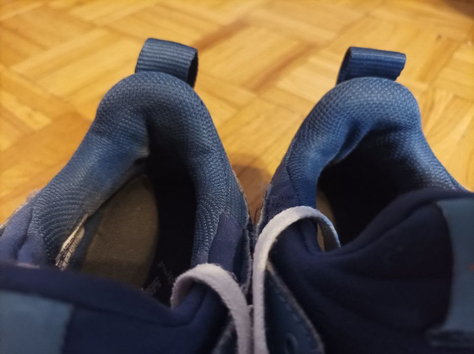 Mizuno Ghost Shadow