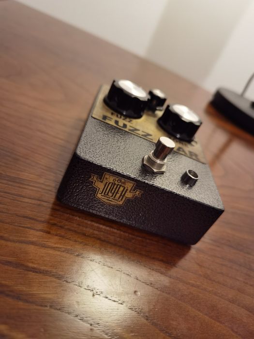 Fuzz war pedal guitarra/baixo