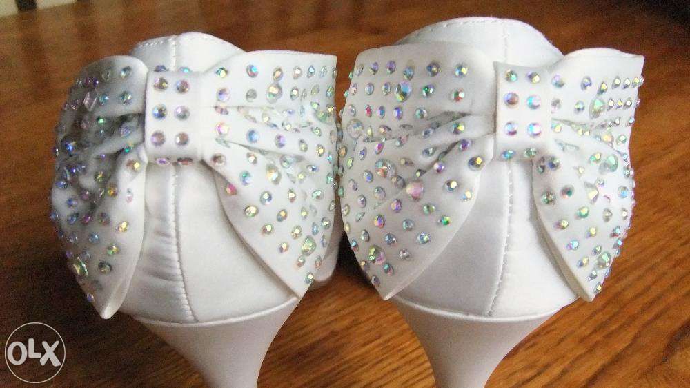 NOWE buty ślubne rozm. 38