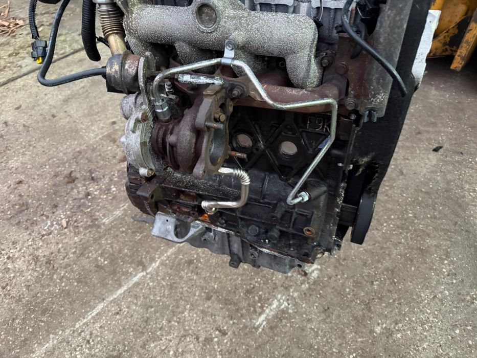 Silnik kompletny 1.9 cdti opel vivaro kod F9K