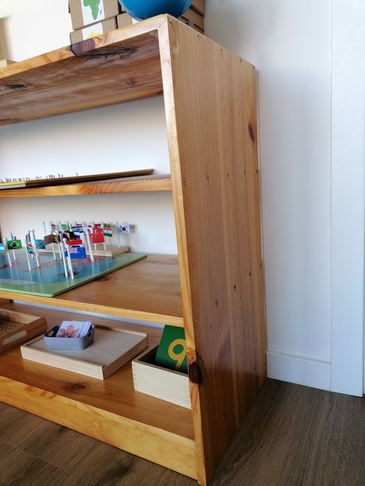 Estante Montessori
