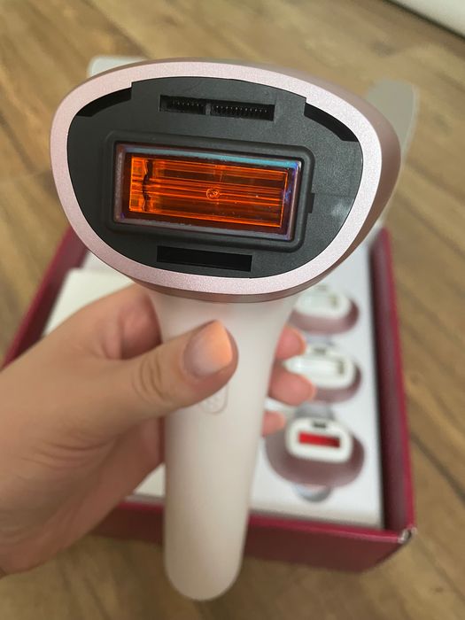 Depilator laserowy Philips Lumea 9000