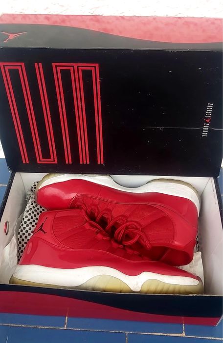 jordan 11 red in white