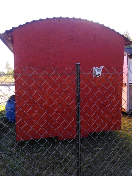 Barak na budowe odrestaurowany