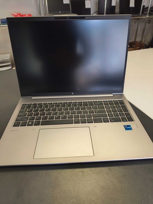 Laptop HP ZBook FireFly G9-16 Core i7 12gen 32GB 500GB nVidia T550 Win 11 Pro