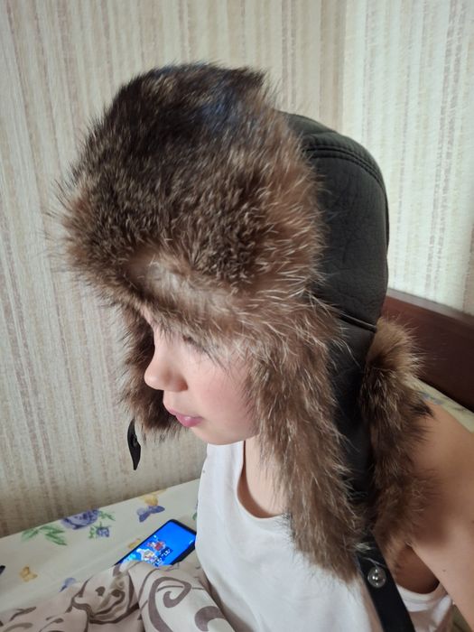 Продам шкіряну шапку на хлопчика