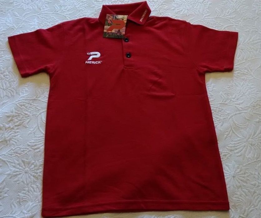 1 polo Patrick e 1 t-shirt star wars