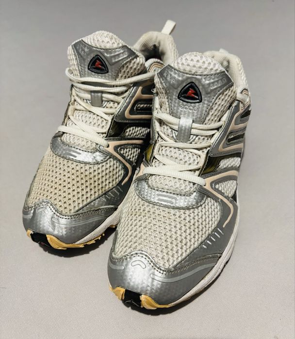 Buty Ecco 39 sportowe