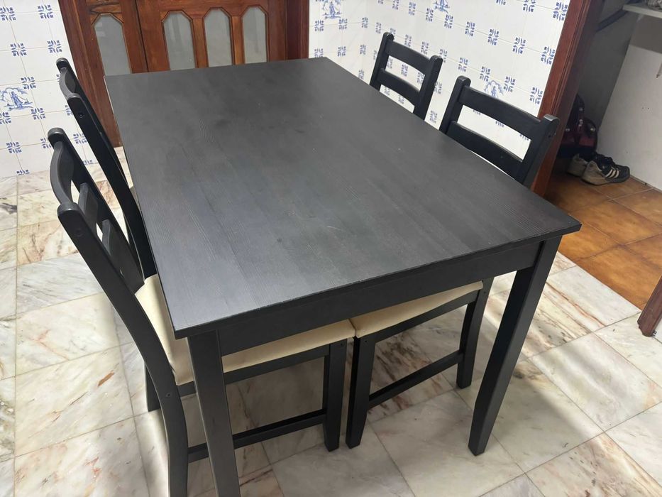 eletrodomésticos cozinha e mesa c/ cadeiras