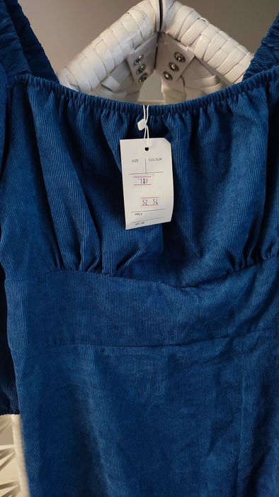 Сукня 52_54 з розрізом