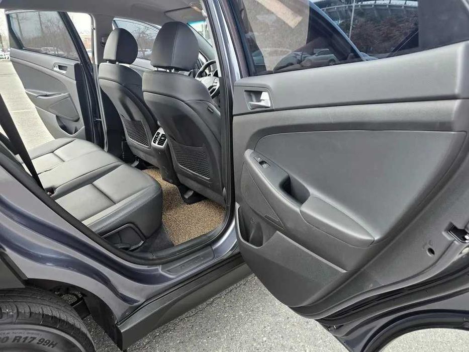 Hyundai Tucson 2017 2.0 Дизель CRDi