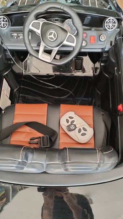 Samochód elektryczny Mercedes SL65 AMG