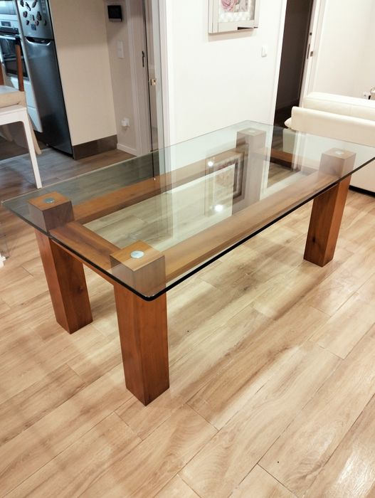 Living room table with glass top, dimensions 1940 mm length × 1050 mm width64284108052353120
