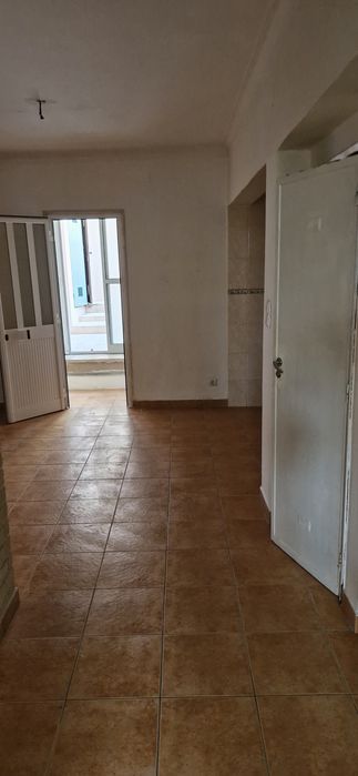 Alugo apartamento t1 na Ramada