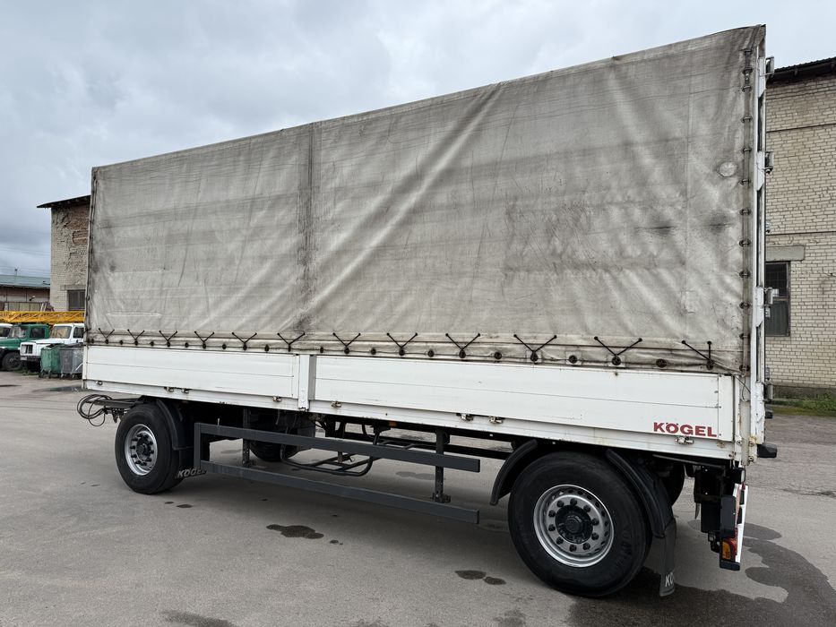 Тентований причіп