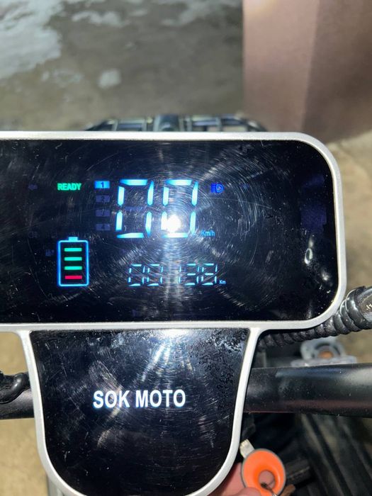 Продам трьохколісний електроскутер