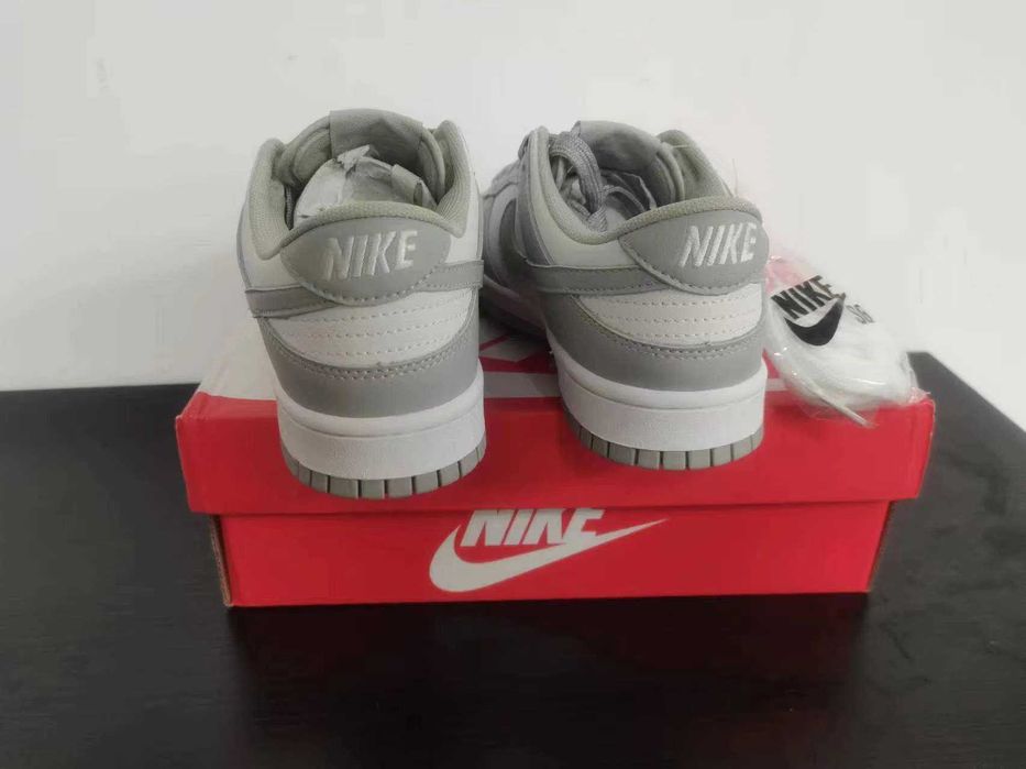 Nike_Dunk_Low_Grey_Fog_R.36