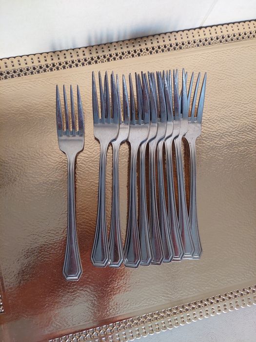 Столовые приборы,вилка,виделка