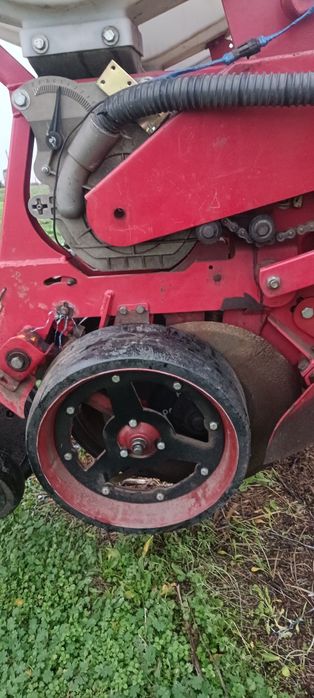 Продам сівалку Вега 8 профі.          .