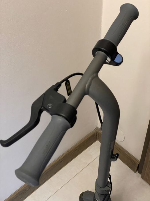 Hulajnoga elektryczna Ninebot Segway KickScooter E10