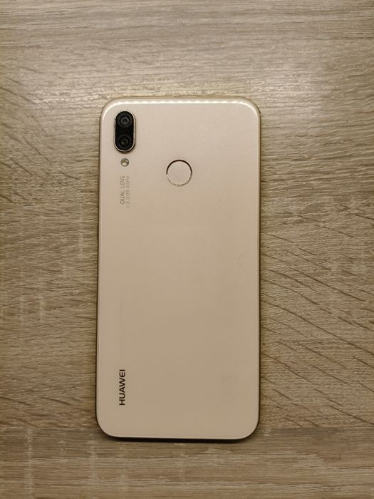 Huawei p20 lite  działa pęknięty dotyk