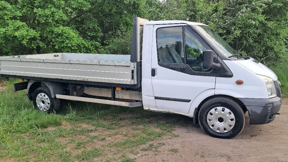 Ford Transit długa skrzynia
