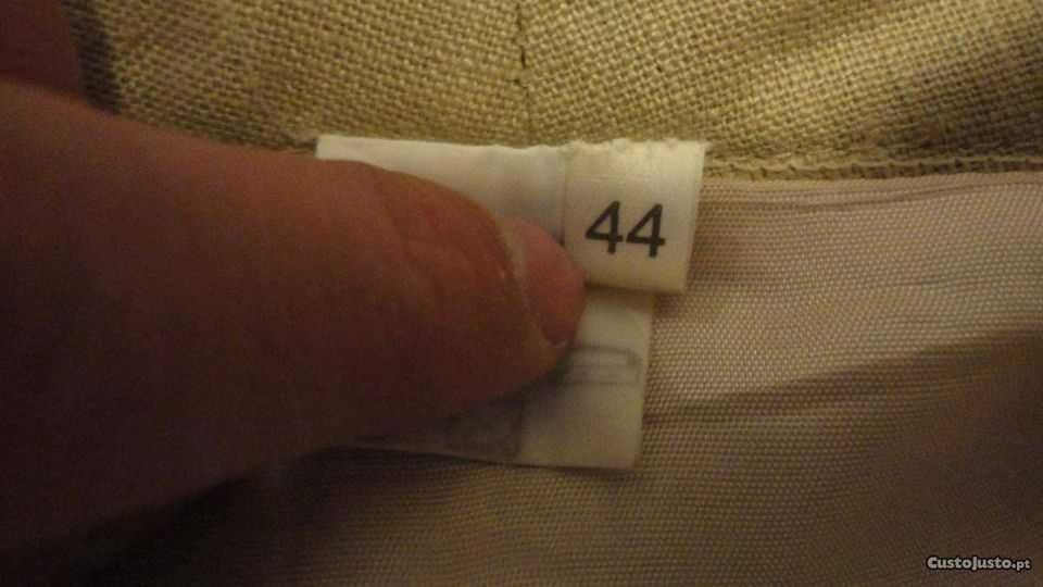 Saia de senhora em linho bege