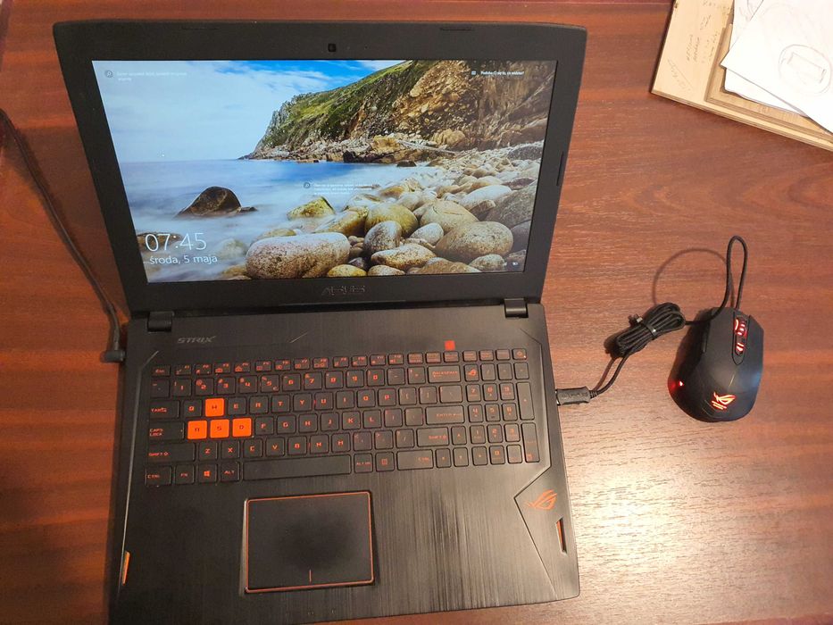 Laptop gamingowy Asus Rog Strix