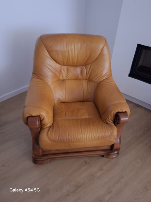 Sofá mais cadeiroes