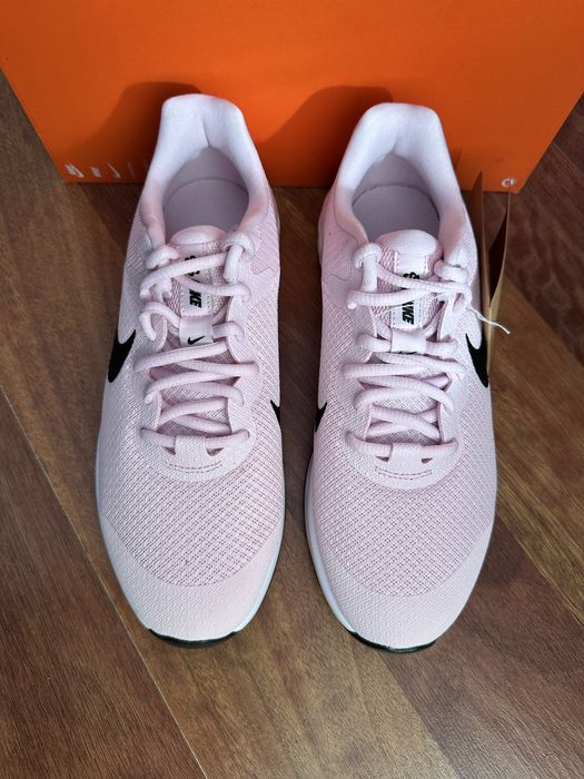 NIKE Revolution 6 NN Buty Obuwie Sportowe Trening 39 dł 24,5