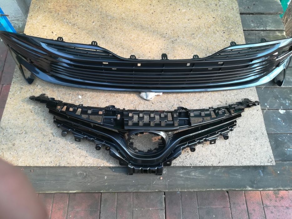 Решетка бампера центральная, нижняя, боковая, верхняя TOYOTA Camry 70