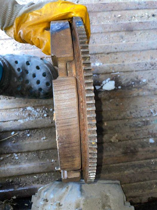 Демпфер bmw e60 530d, m57