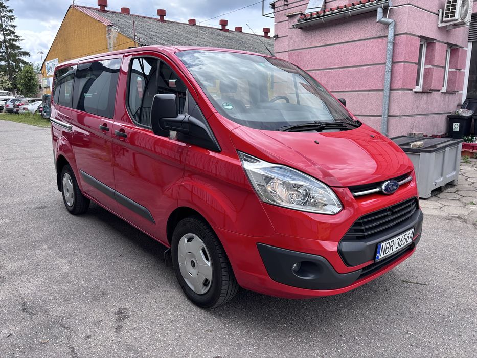 Wynajem  busa Ford Transit 9 osob