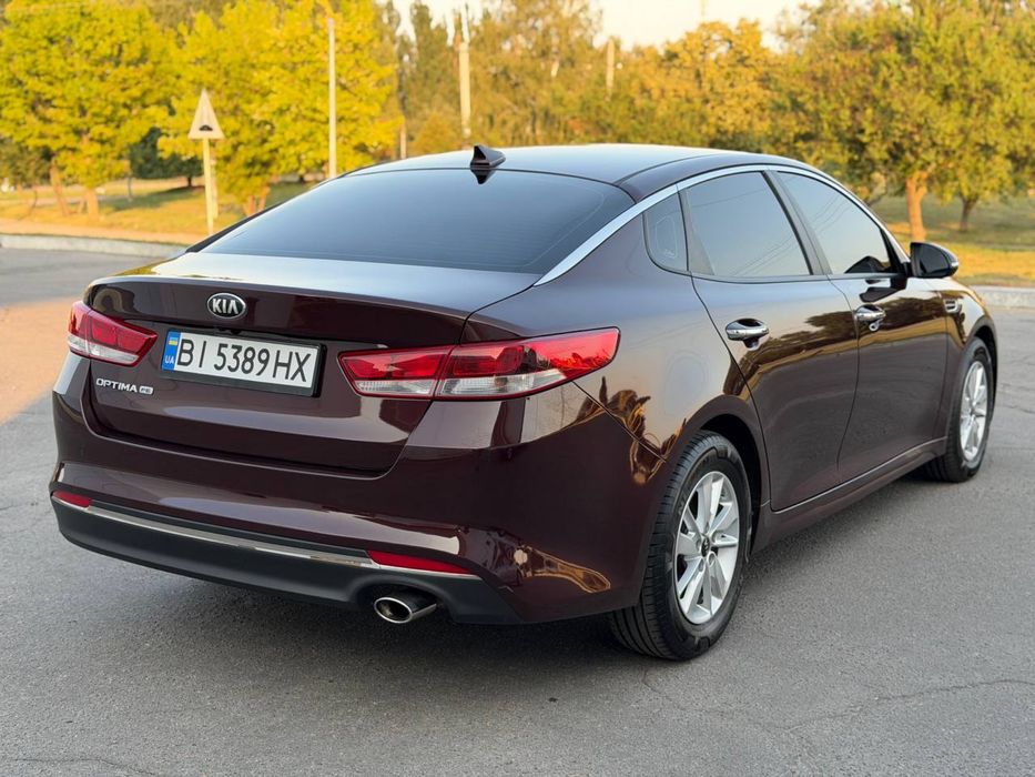 Продам власну KIA Optima 2017