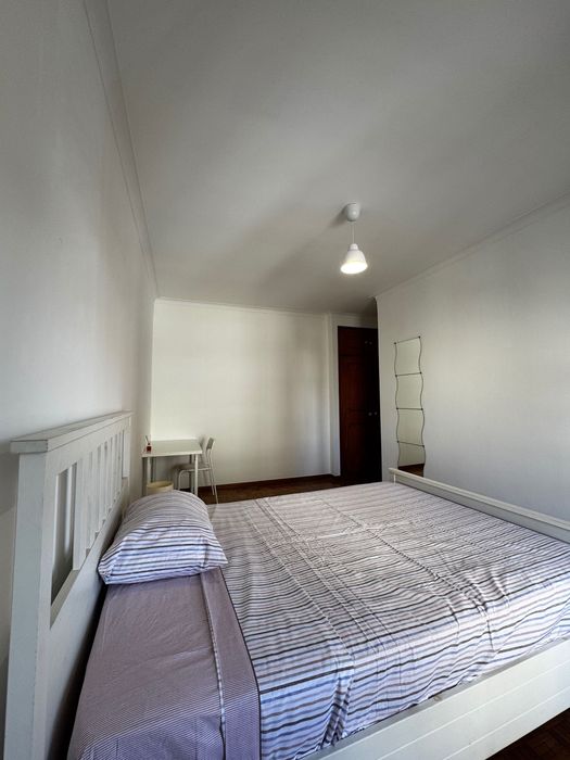 Quartos para Alugar / T3