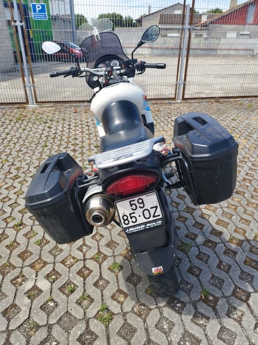 BMW F650 - motor rotax