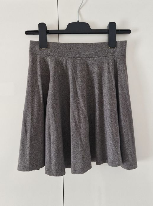 Szara krótka rozkloszowana zwiewna spódniczka mini S