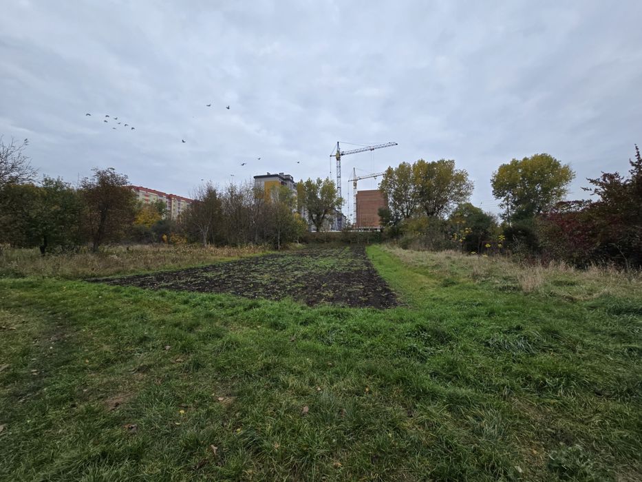 Фасадна ділянка в районі Першого Автовокзалу.