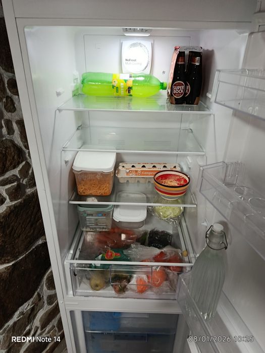 Excelente frigorífico.