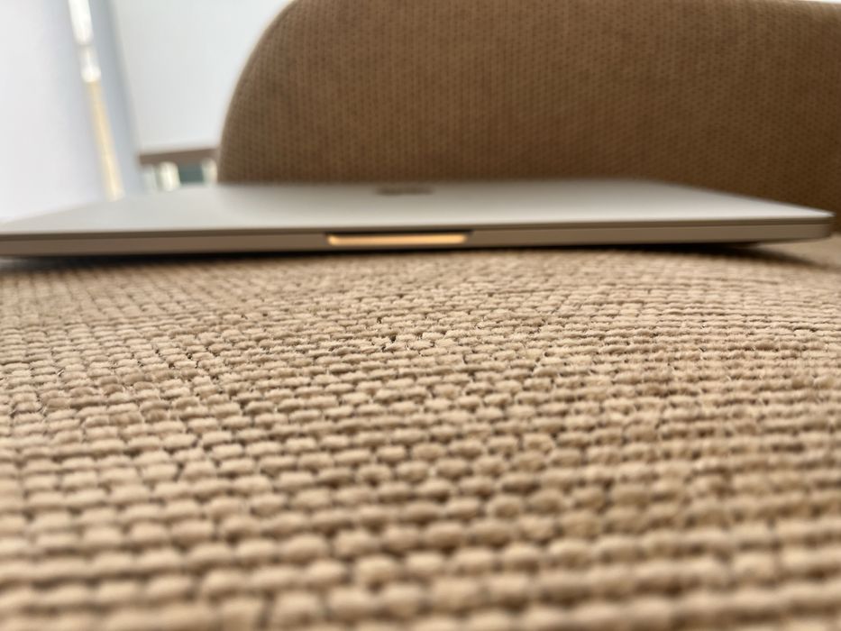 Macbook Pro 13” c/ Toch Bar