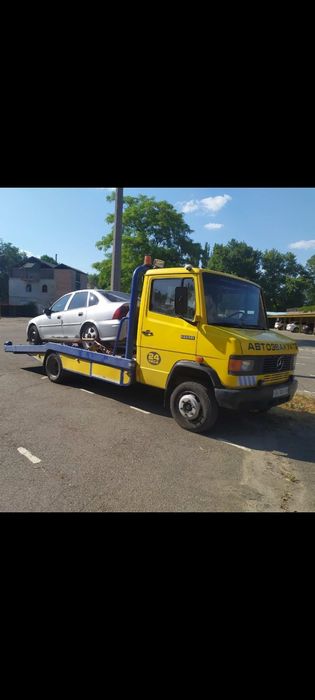 Мерседес Рекс 609 . Эвакуатор 8500 $.