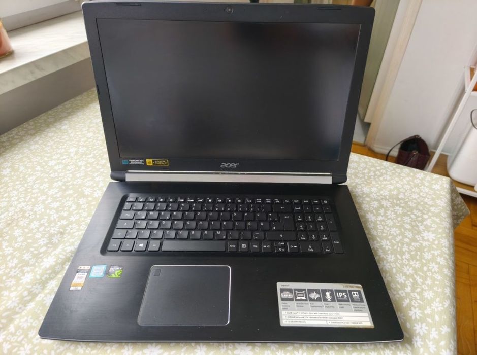 Acer Aspire 7 | i7-8750H | GTX 1060 6GB | 16GB RAM | SSD + 1TB