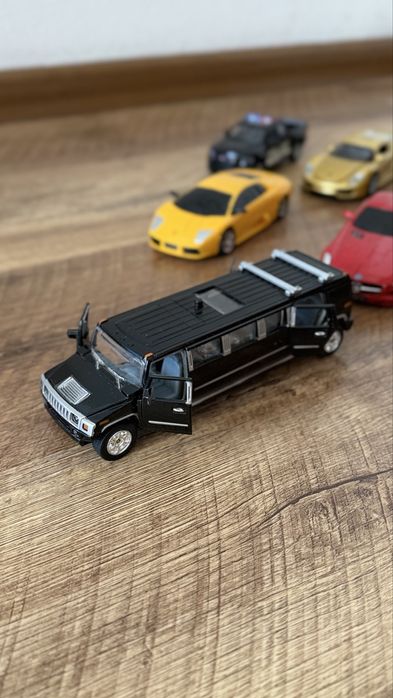 6 різних машинок