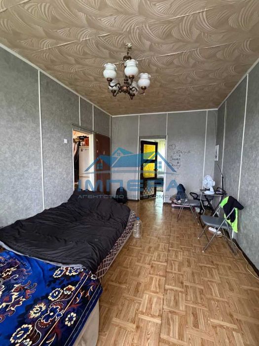 Продам 2-кімнатну квартиру в центральній частині міста.