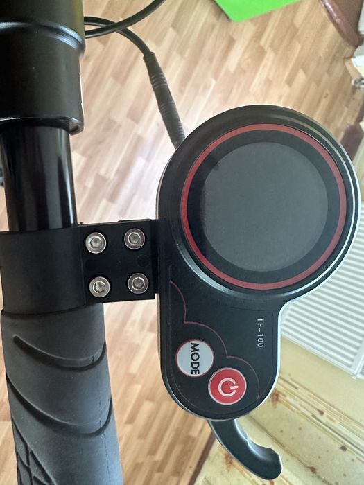 Едектросамокат з сидінням  KugoKirin  M2 / 500 W